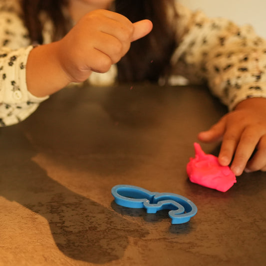 Emportes-Pièces des Lettres Arabes : Un Jeu Éducatif Ludique pour Apprendre l'Alphabet Arabe